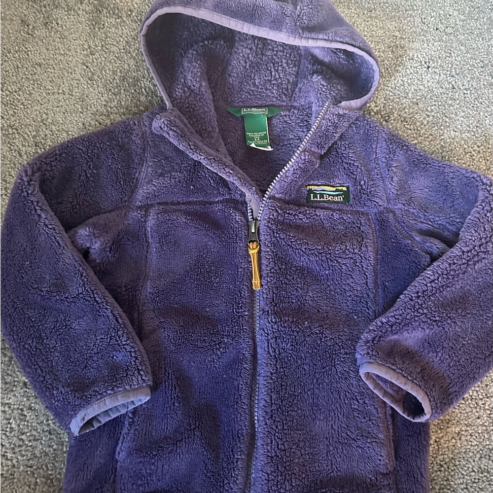 Like new Llbean girls purple fleece jacket size 4t